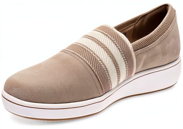 Clarks Womens Walking Shoes Slip On Cushioned Footbed-3